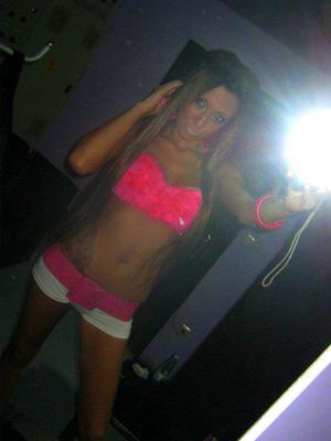 Kathryn from South Carolina is interested in nsa sex with a nice, young man