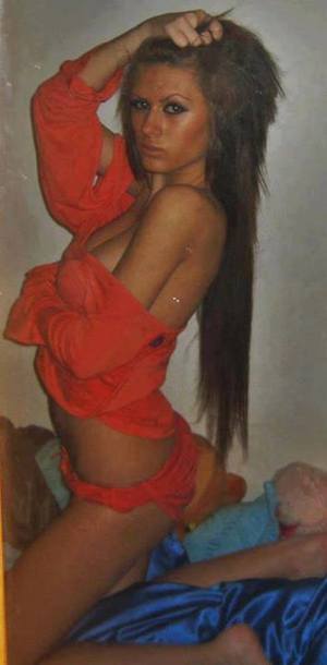 Escorts like Tina are down to fuck you now!