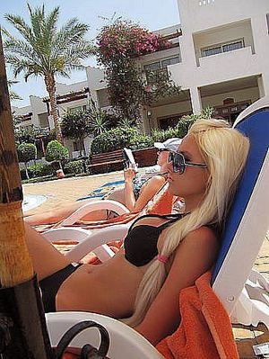 Sienna from Virginia is interested in nsa sex with a nice, young man