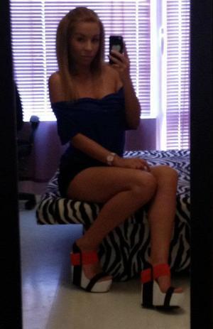 Genevieve from Florida is interested in nsa sex with a nice, young man