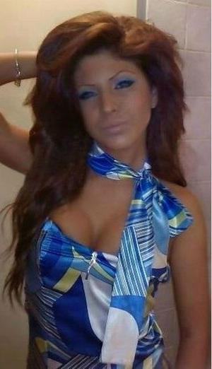 Allyssa from New York is interested in nsa sex with a nice, young man