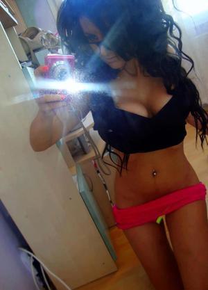 Christina from Florida is looking for adult webcam chat