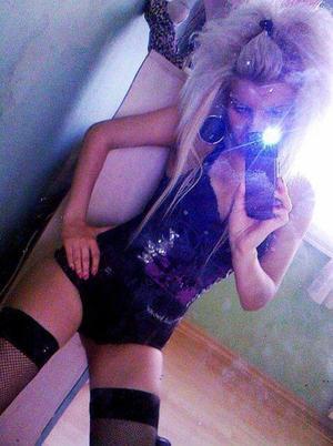 Alicia from New York is the best local fuck buddy you can ever find