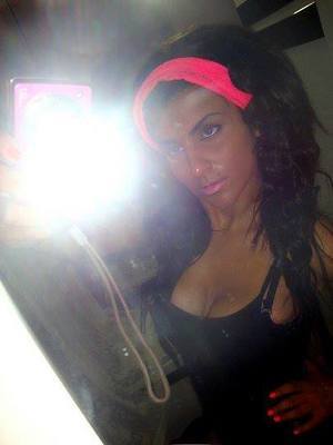 Escorts like Sandra are down to fuck you now!