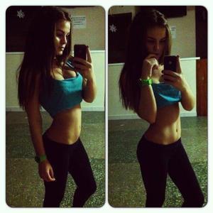 Regina from Illinois is looking for adult webcam chat